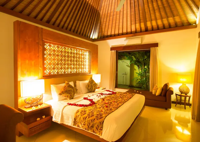 Seriska Satu Sanur,a Luxury 4-bedroom Villa, 5 Mins Walk To Icon Mall, & 24hrs Security Sanur