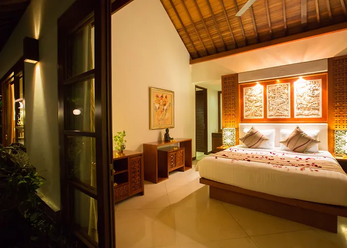 Seriska Satu Sanur,a Luxury 4-bedroom Villa, 5 Mins Walk To Icon Mall, & 24hrs Security Villa Sanur