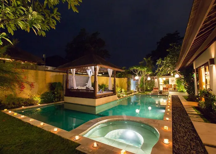 Seriska Satu Sanur,a Luxury 4-bedroom Villa, 5 Mins Walk To Icon Mall, & 24hrs Security * Sanur